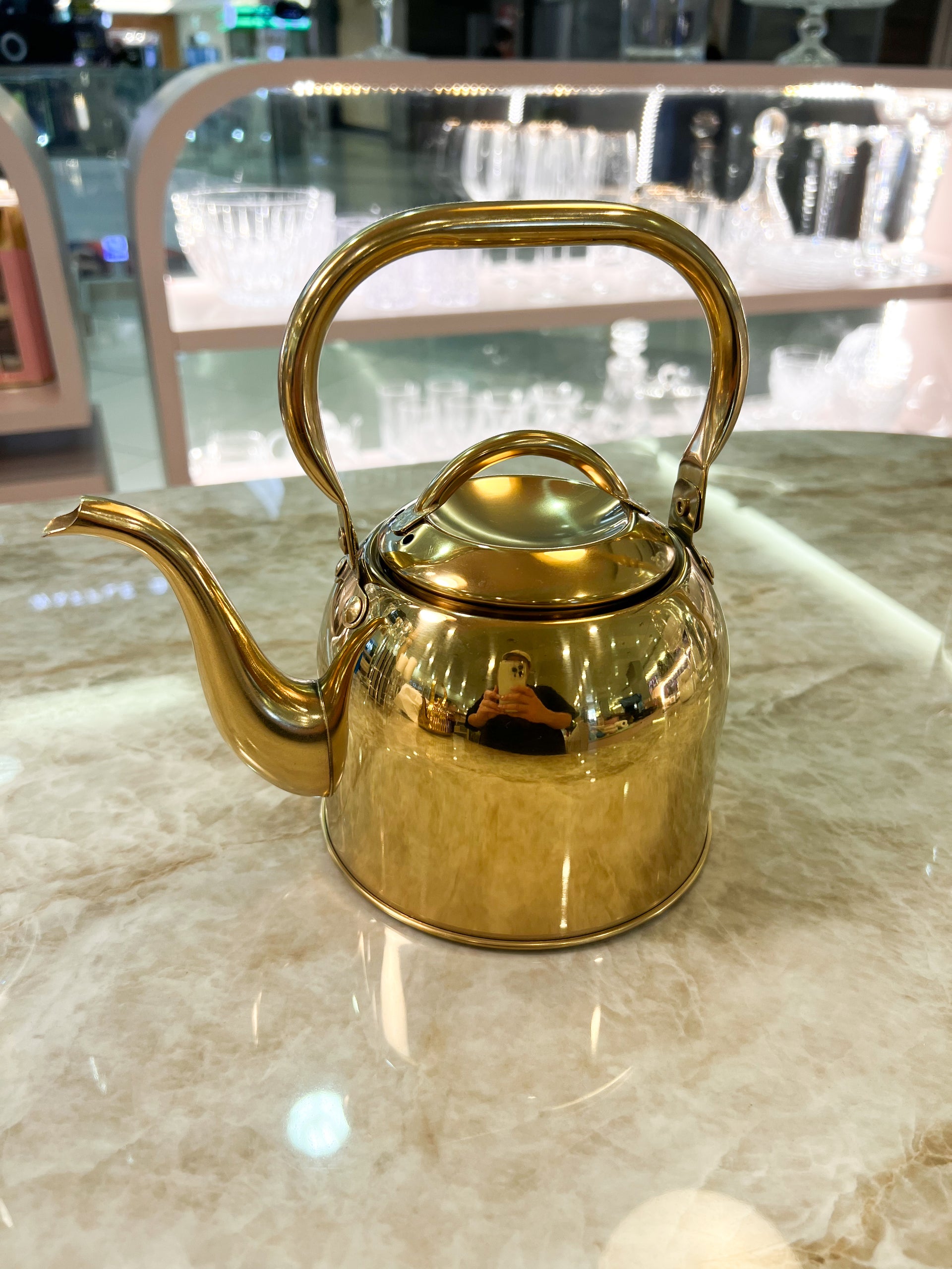 קומקומם אליס