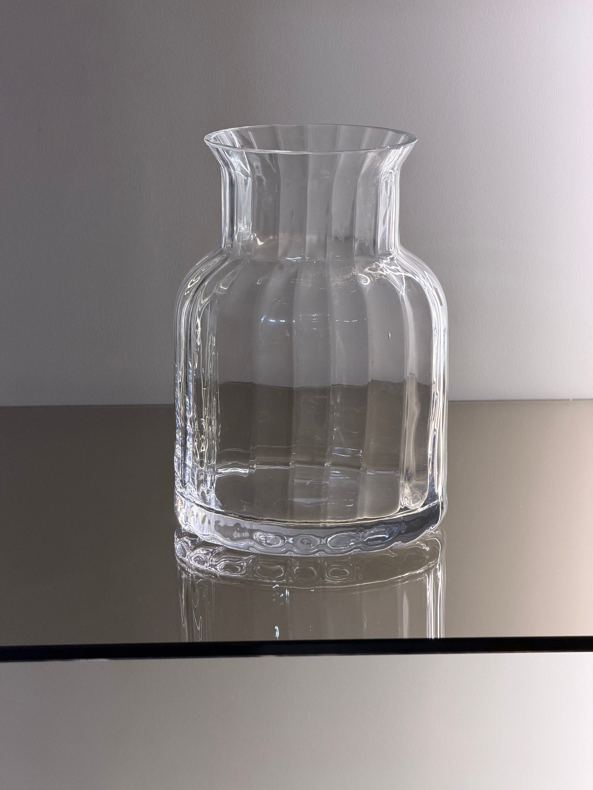 Mini glass vase