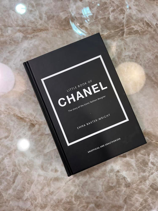 ספר אופנה CHANEL