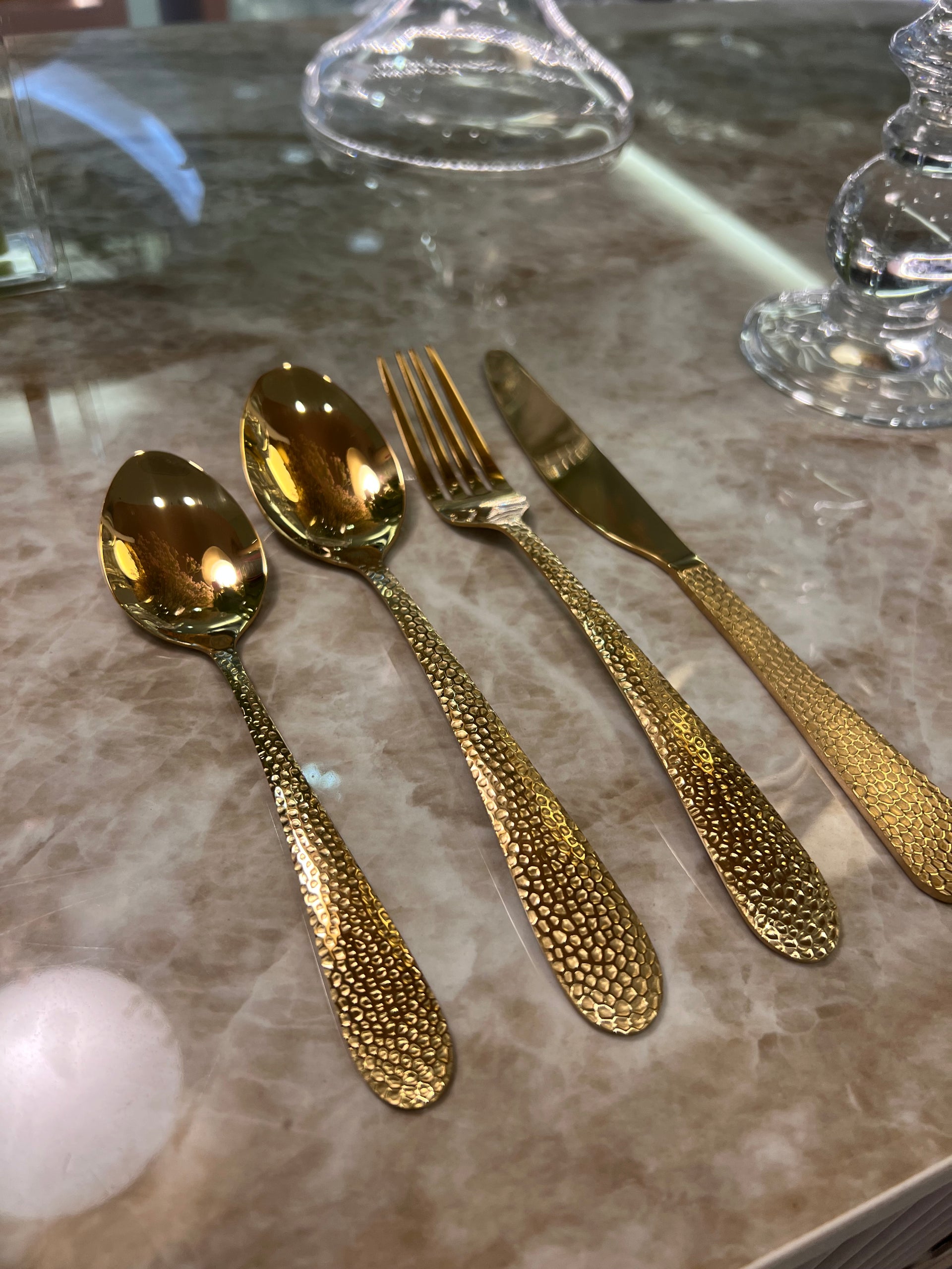 סט סכו״ם זהב חגיגי