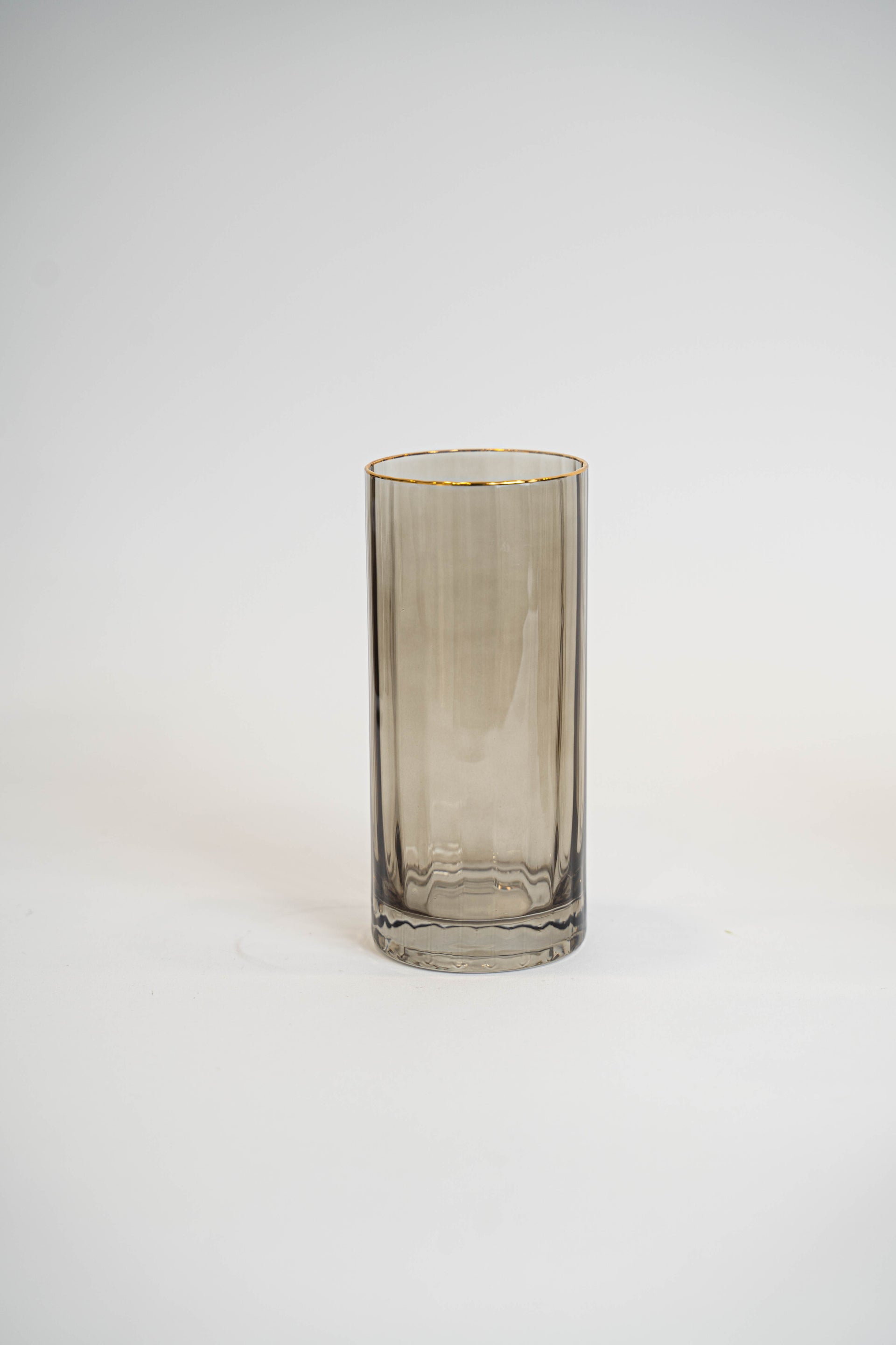 כוסות זכוכית שחורה