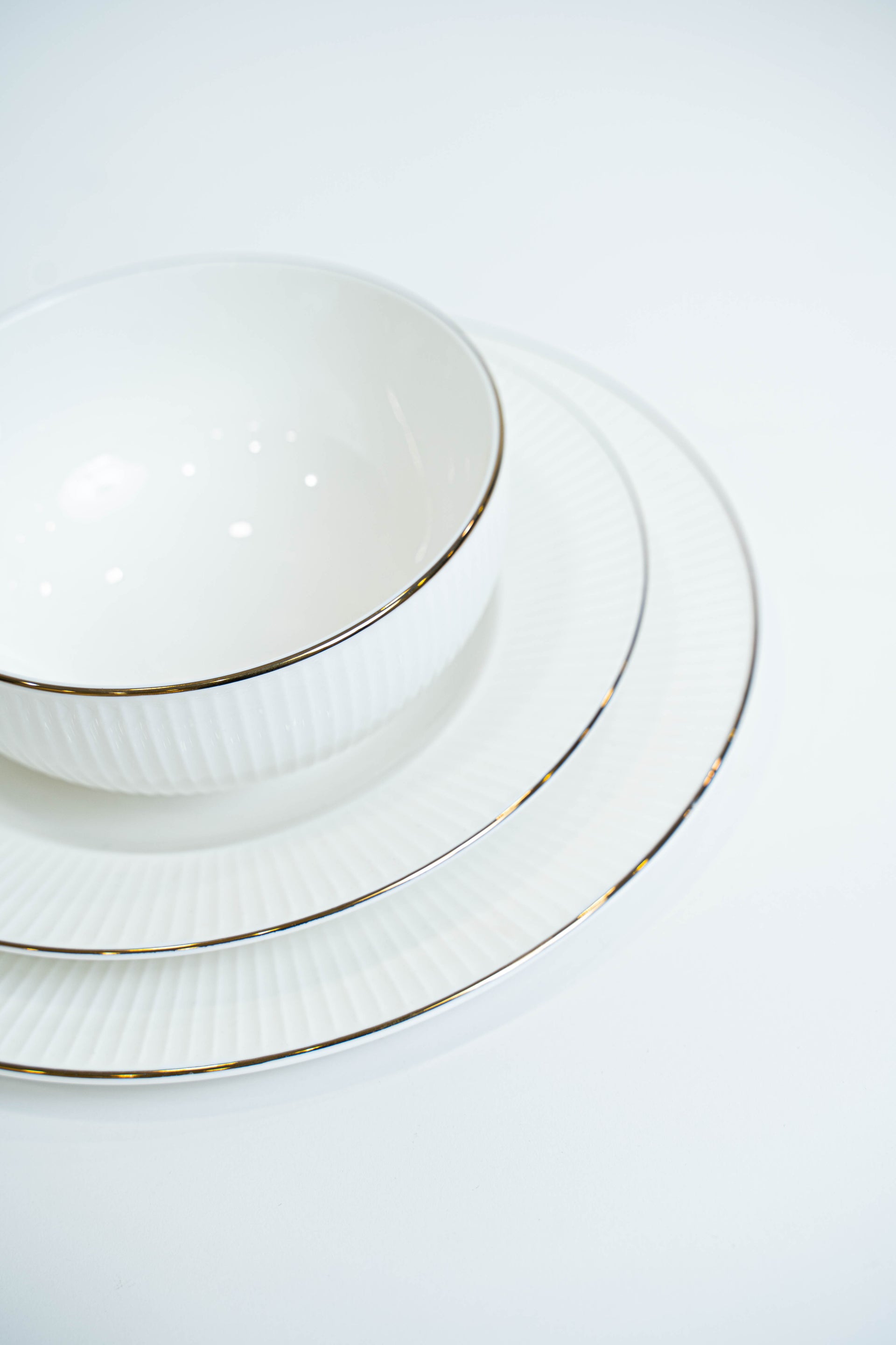 מערכת אוכל פורצלן דגם פסים