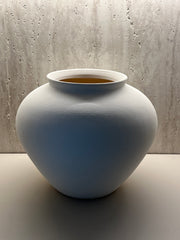 Belle stone vase