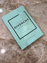 ספר אופנה  GIVENCHY