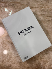 ספר אופנה מבית PRADA